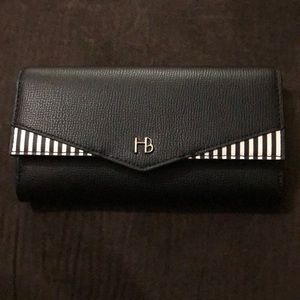 Miss bendel snap continental wallet